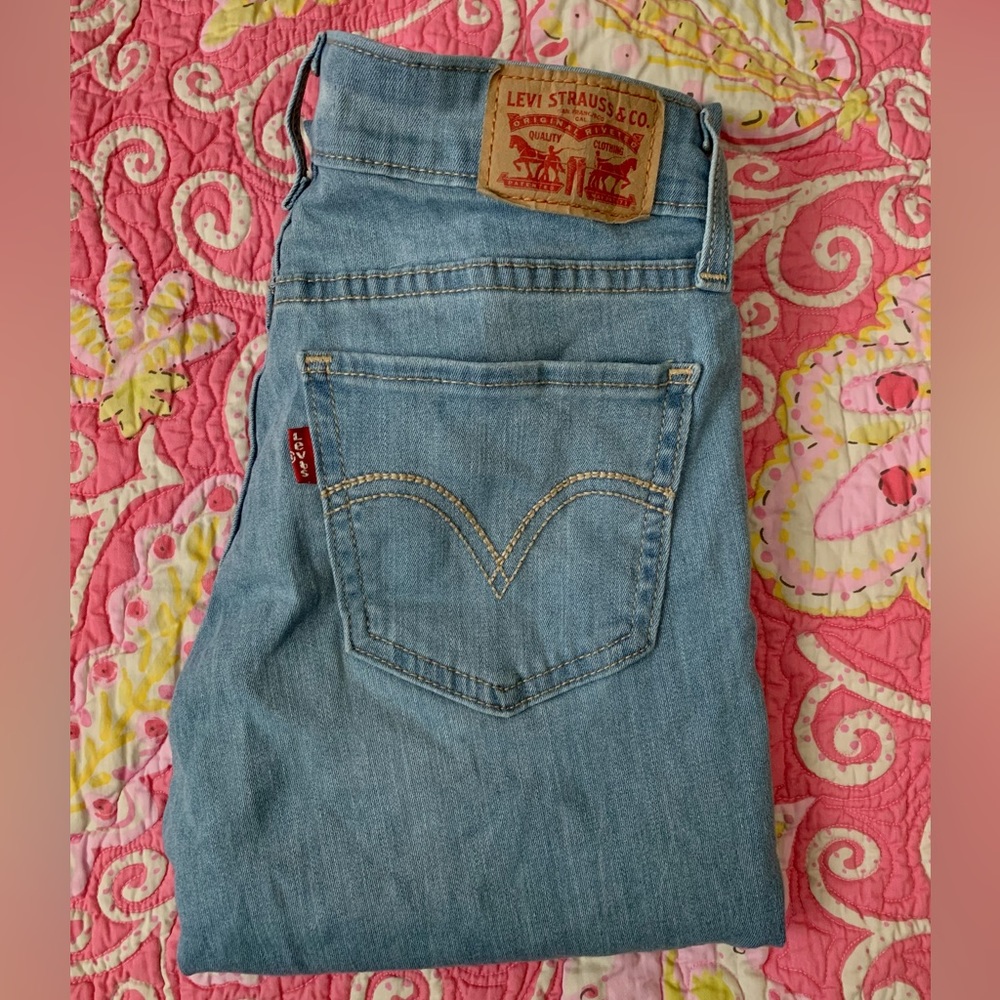 Levi’s 535 Super Skinny Size 27